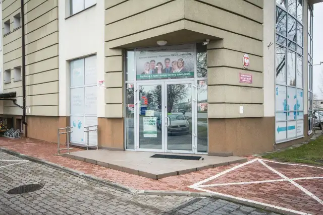 Czy urząd pracy sprawdza zatrudnienie za granicą? Uniknij problemów z zasiłkiem