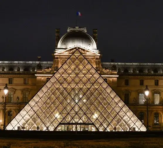 Polak, który uratował Luwr: kontrowersyjna historia Florentyna Trawińskiego