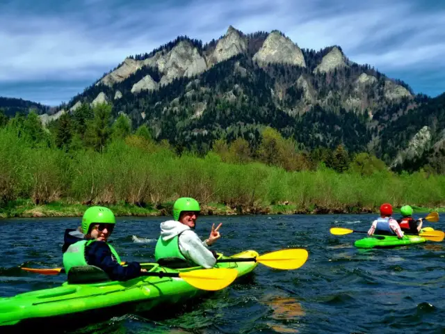 Tor kajakarstwa górskiego w Polsce: Gdzie zacząć bezpieczną przygodę?