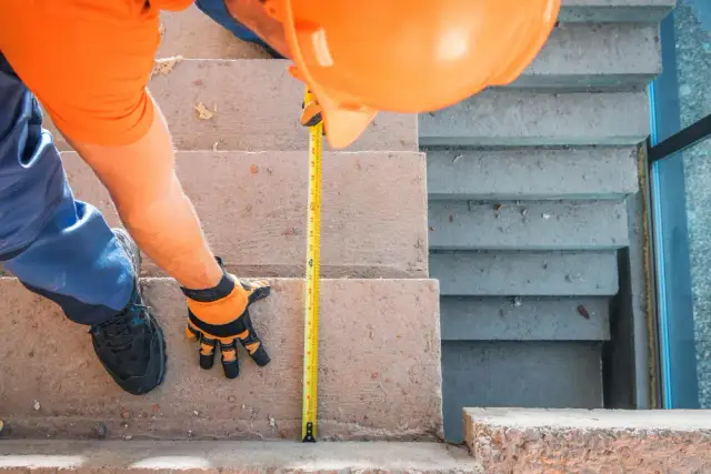 Ile betonu na schody? Precyzyjne obliczenia krok po kroku