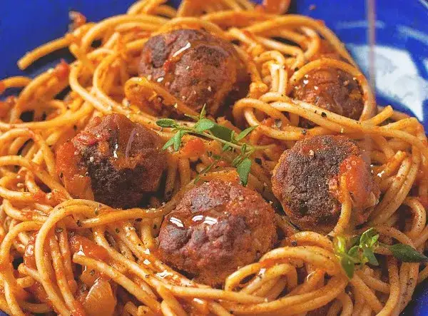 Jak zrobić wegetariańskie spaghetti w 30 minut – pyszny przepis
