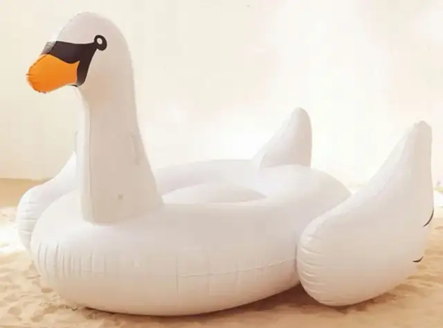 Najlepsze dmuchane łabędzie do pływania - wymiary, ceny i opinie