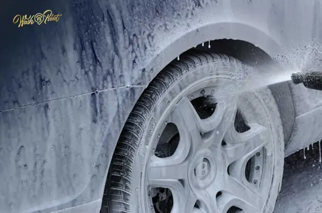 Mycie auta na mrozie: Bezpiecznie czy ryzykownie? Poradnik Błażeja Szymańskiego