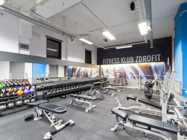 Zdrofit zajęcia z trenerem - jak osiągnąć swoje cele fitness?