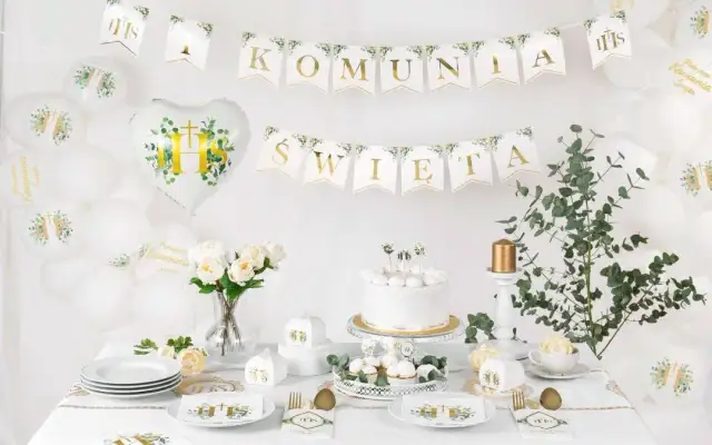 Dekoracja sali na komunię: Pełny cennik i sposoby na oszczędności.
