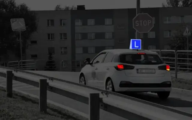 Zjawisko Purkiniego - dlaczego czerwone światła są niewidoczne po zmroku?