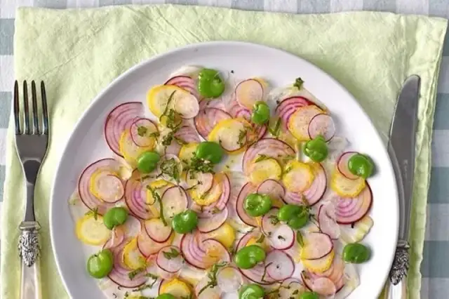 Co zrobić z ugotowanego bobu? Pyszne przepisy, które zaskoczą!