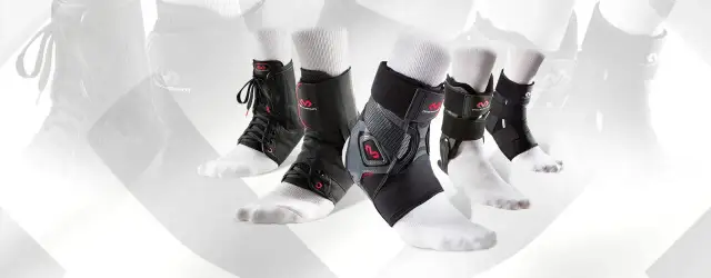 Gips czy orteza po skręceniu kostki? Kluczowe różnice