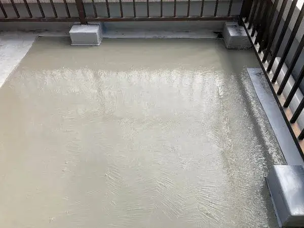 Ile zaprawy klejowej na m²? Uniknij kosztownych błędów w aplikacji!