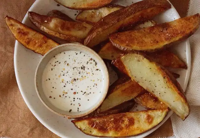 Jaki sos do frytek: 10 wyjątkowych propozycji, które zaskoczą smak