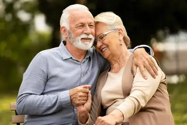 "800 plus dla seniora": Mit czy realne wsparcie? Sprawdź fakty!