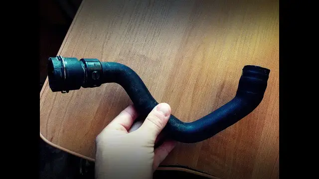 Jak skutecznie skleić wąż od chłodnicy i uniknąć kosztownych napraw