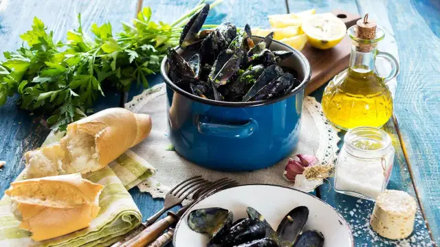 Kiedy jest sezon na mule? Poznaj najlepszy czas na świeże małże