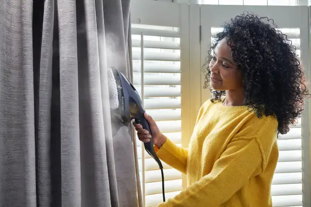 Jak prasować firanki parownicą? Bezpiecznie, gładko, bez wysiłku!