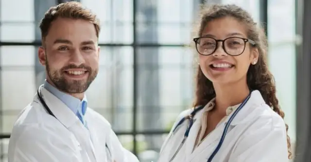 Co to znaczy lekarz specjalista II stopnia i jakie ma uprawnienia?