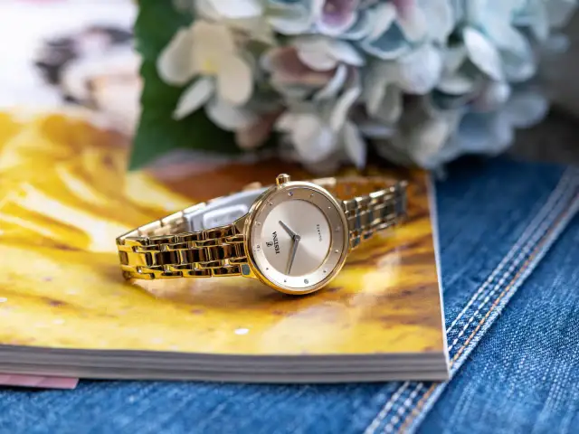 Zegarek festina damski złoty – eleganckie modele w atrakcyjnych cenach