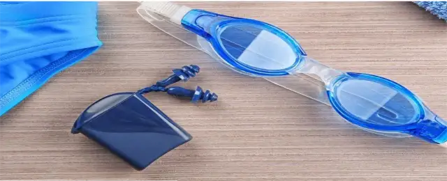 Zatyczka na nos do pływania – uniknij nieprzyjemności w wodzie