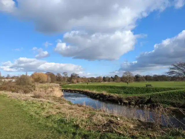 Niezapomniane atrakcje w Birmingham: odkryj co warto zobaczyć