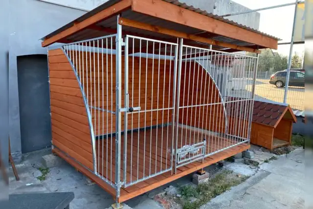 Jaki kojec dla owczarka niemieckiego zapewni bezpieczeństwo i komfort?