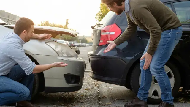Ślizg zderzaka co to jest i jak chroni Twój samochód przed uszkodzeniami