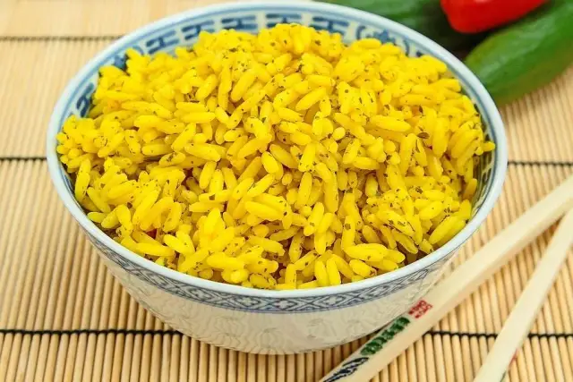 Sekret idealnego ryżu curry: Szybki przepis i triki Klaudii.