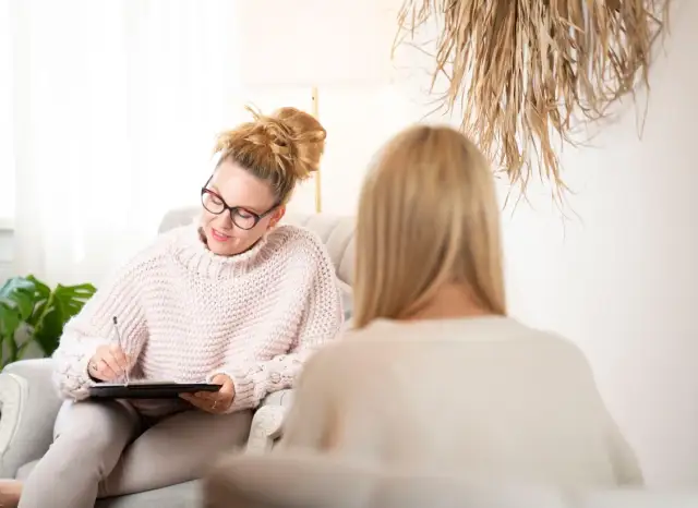 W czym pomaga psycholog? 10 problemów, które skutecznie rozwiąże