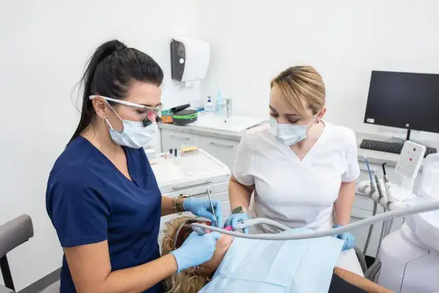 Czy znieczulenie u dentysty jest bezpieczne? Pełny skład i działanie