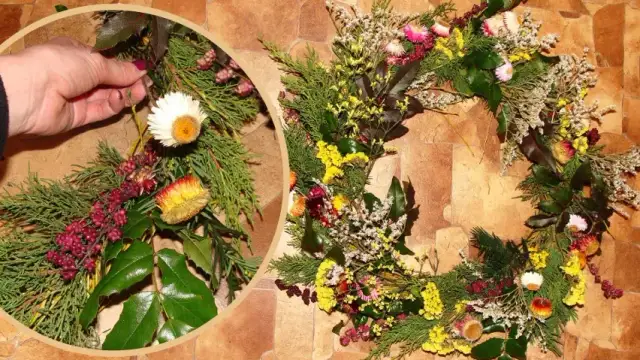 Jak zrobić wianek na cmentarz? Praktyczny poradnik krok po kroku