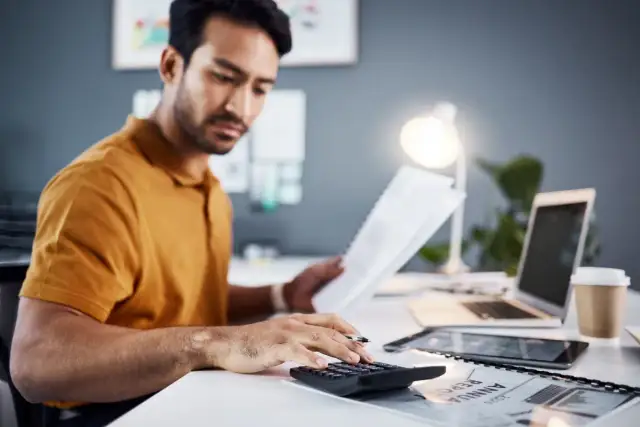 Ubezpieczenie NFZ: Ile kosztuje? Składka 830,58 zł i opłaty 2026