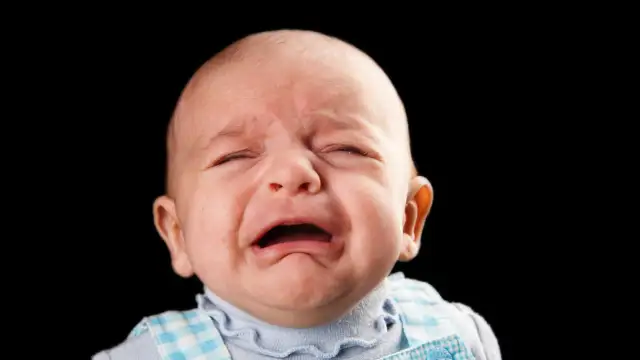 Drugi skok rozwojowy: Płacz i marudzenie? Poznaj objawy i porady