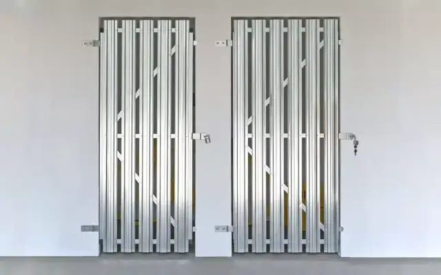 Jak zrobić drzwi metalowe do piwnicy - proste kroki i materiały