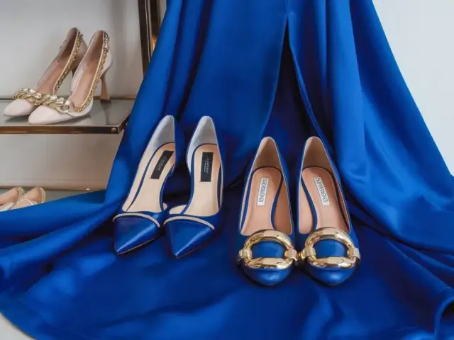 Jakie buty do chabrowego kombinezonu? Poradnik stylistki