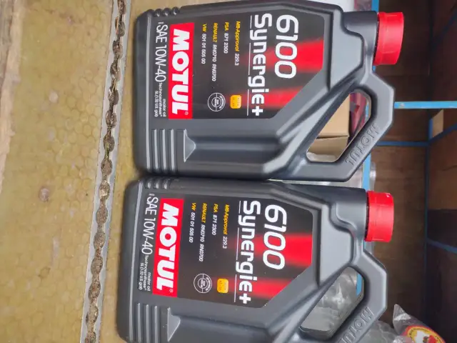 Motul 6100 Synergie+ 10W-40: Opinie, zastosowanie i czy warto kupić?