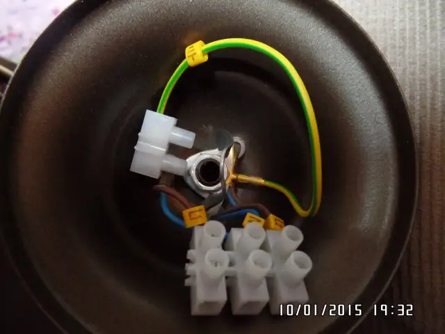 Podłącz kabel 4-żyłowy z 3-żyłowym: Uniknij błędów, zrób to sam!