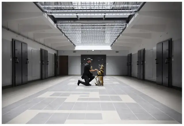 Ile trwa rekrutacja do służby więziennej? Poznaj wszystkie etapy i czasy