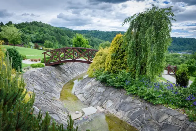Ogrody sensoryczne w Polsce: Odkryj ich wyjątkowe zalety i lokalizacje