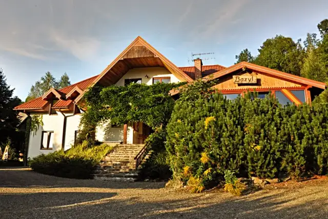 Gdzie noclegi w Bieszczadach? Odkryj najlepsze opcje blisko szlaków