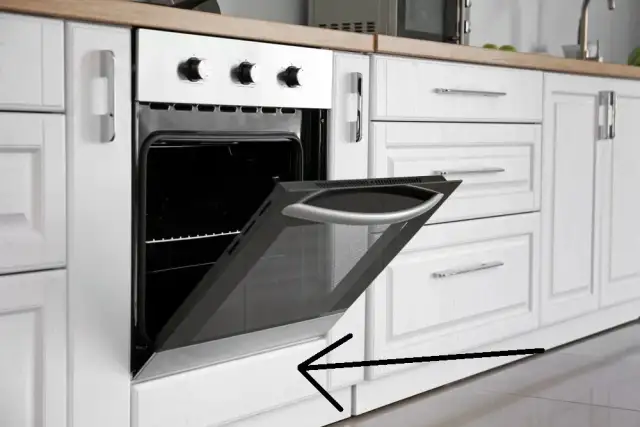 Szuflada pod piekarnikiem – jej funkcje, które mogą Cię zaskoczyć