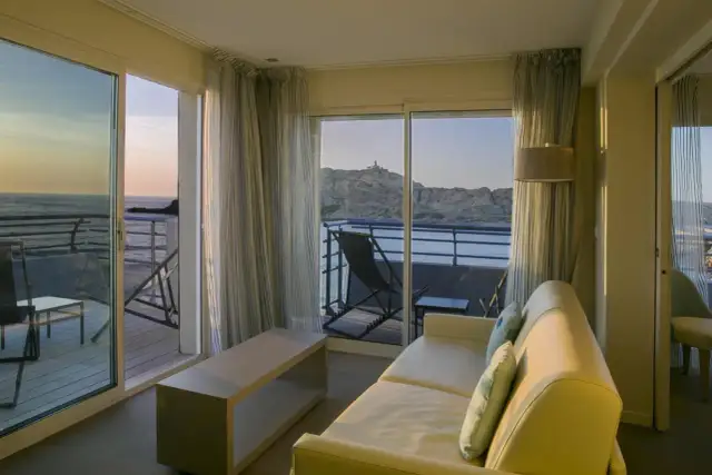 Hotel Best Western w L'Île-Rousse: Komfort i Udogodnienia w Zasięgu Ręki