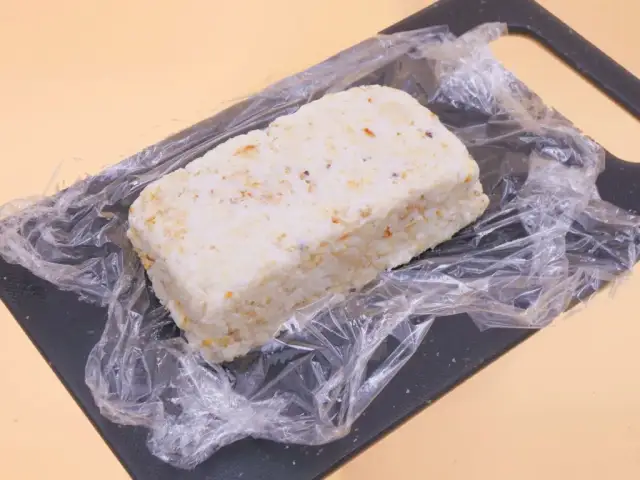 Jak zrobić domowe fit bounty - prosty przepis na zdrowe batony kokosowe