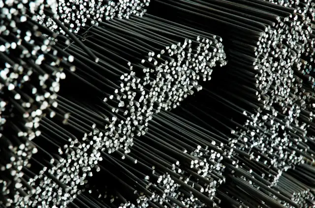 Pręty okrągłe – niezastąpiony element konstrukcji stalowych