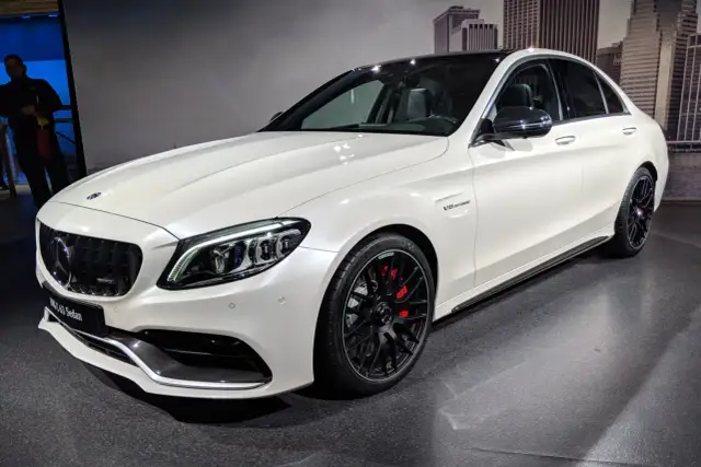 Mercedes C AMG 63 – moc, osiągi i ceny nowych oraz używanych modeli