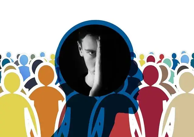 Czy fobia społeczna to choroba psychiczna? Odkryj prawdę o niej