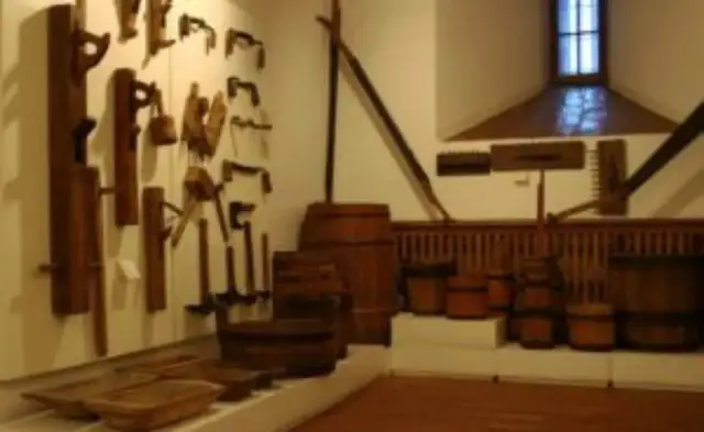 Co robił bednarz w średniowieczu? Tajemnice rzemiosła i codzienności