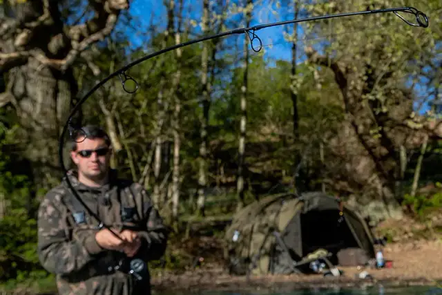 Jaką wędkę karpiową wybrać, aby uniknąć rozczarowania?
