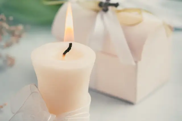 Jak ozdobić stół na komunię, aby zachwycić gości i stworzyć atmosferę