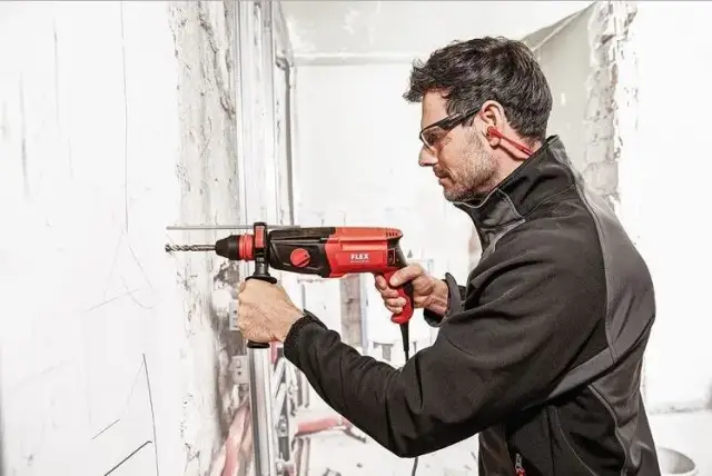 Jaką wiertarkę udarową wybrać? Porównanie parametrów i zastosowań