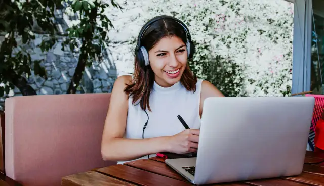 Czy uczelnie przejdą na zdalne nauczanie? Oto, co musisz wiedzieć