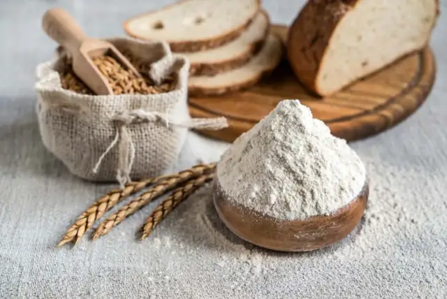 Jak wybrać mąkę żytnią na chleb? Typy i ich właściwości