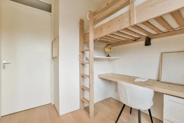 Czy łóżko piętrowe to dobry wybór? Sprawdź jego największe zalety!